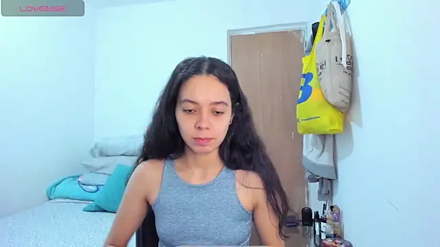 Annie rosse1017 online show from 28, 10, 2025