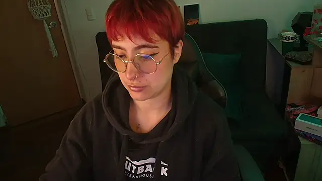 Miacatsito3 online show from 13, 11, 2025