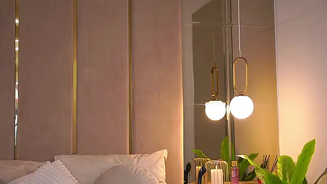 CamilaStarr online show from 7, 2, 2026