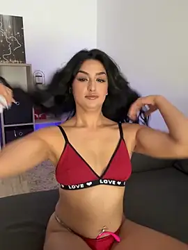 Mia spicyy online show from 1, 7, 2026