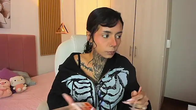 KoraRousee online show from 3, 11, 2025