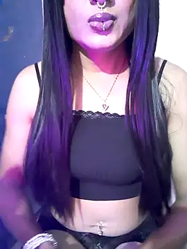 Cutie-Whiskey1 online show from 24, 11, 2025