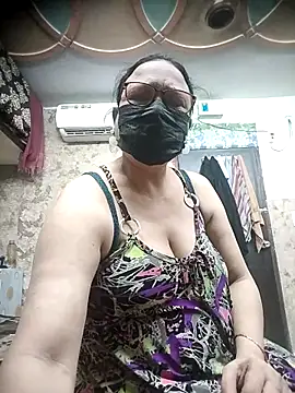 thehotlady online show from 4, 10, 2025