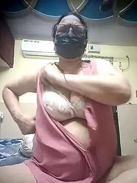 thehotlady online show from 18, 4, 2026