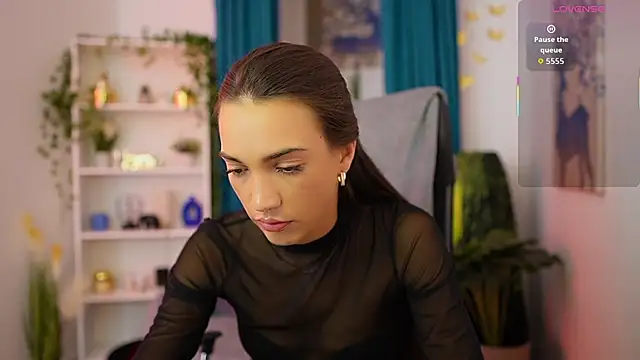 Alexis Love  online show from 13, 11, 2025