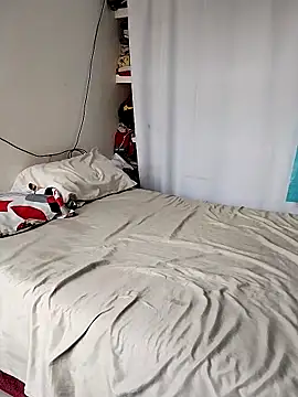 LaraCaliente online show from 25, 10, 2025