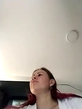 LaraCaliente online show from 25, 2, 2026