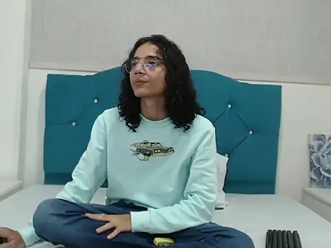 EthanBlackwoodd online show from 12, 10, 2025