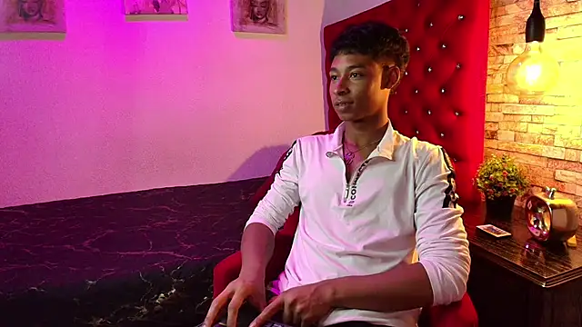 CoffeNaughty nom online show from 5, 10, 2025