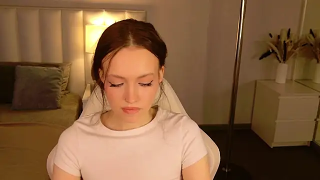 SallyPinkman online show from 5, 2, 2026