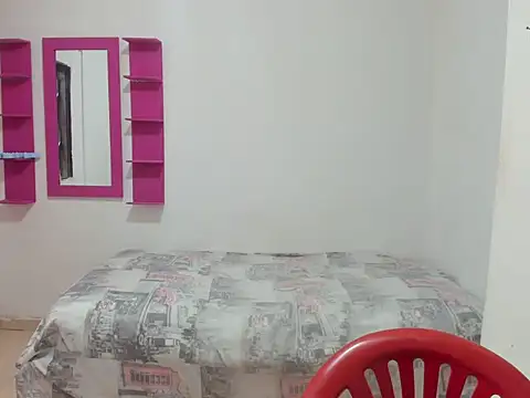 Snapshot of naty_lan11 chatting on 28, 9, 2025 naty lan11 online show from 28, 9, 2025