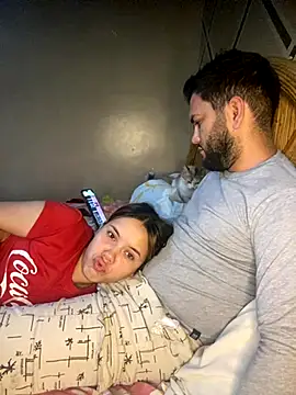 Snapshot of coupleyys chatting on 1, 11, 2025 coupleyys online show from 1, 11, 2025