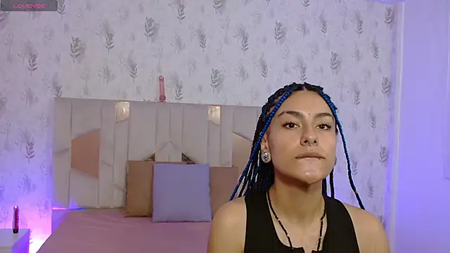 DAKOTA TAY1 online show from 10, 10, 2025