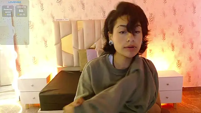 DAKOTA TAY1 online show from 5, 11, 2025