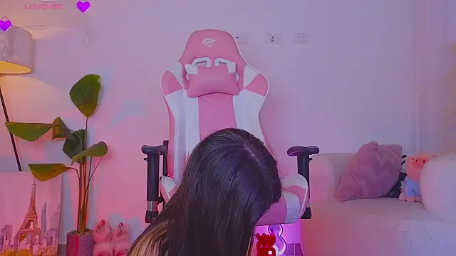 violetssweet online show from 8, 10, 2025