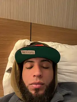 Snapshot of LeoPR00 chatting on 1, 11, 2025 LeoPR00 online show from 1, 11, 2025