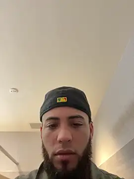 Snapshot of LeoPR00 chatting on 1, 12, 2025 LeoPR00 online show from 1, 12, 2025