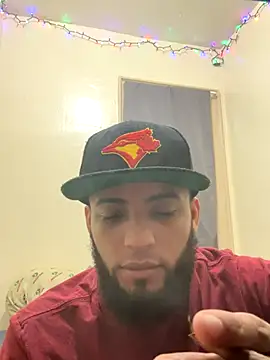 Snapshot of LeoPR00 chatting on 22, 12, 2025 LeoPR00 online show from 22, 12, 2025