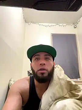 Snapshot of LeoPR00 chatting on 7, 1, 2026 LeoPR00 online show from 7, 1, 2026