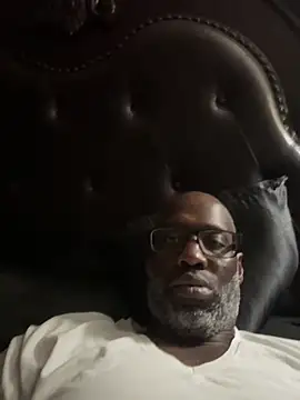 1HOEBOSS online show from 4, 3, 2026