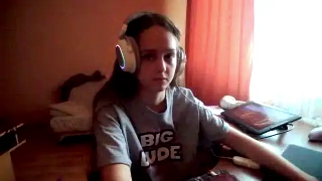 Snapshot of SharybbFace chatting on 17, 9, 2025 SharybbFace online show from 17, 9, 2025