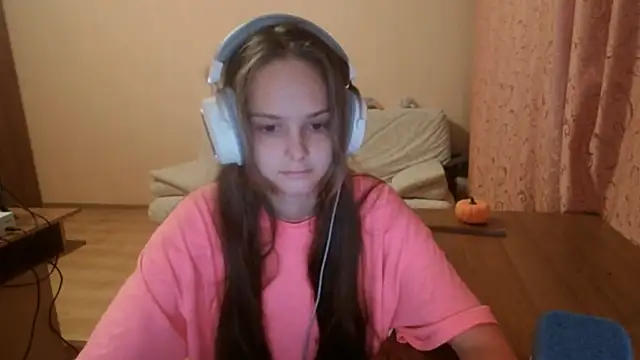 Snapshot of SharybbFace chatting on 20, 9, 2025 SharybbFace online show from 20, 9, 2025