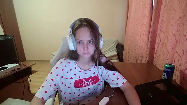 Snapshot of SharybbFace chatting on 24, 9, 2025 SharybbFace online show from 24, 9, 2025