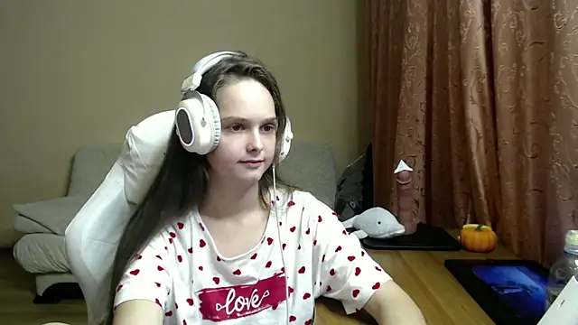 Snapshot of SharybbFace chatting on 6, 10, 2025 SharybbFace online show from 6, 10, 2025