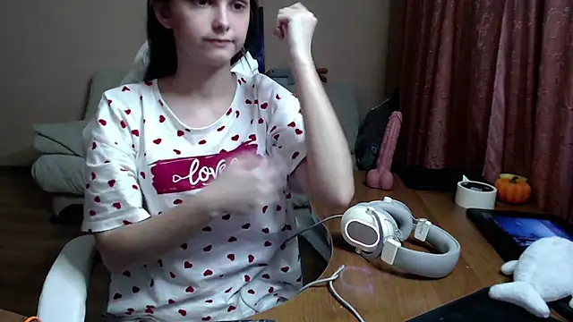 Snapshot of SharybbFace chatting on 7, 10, 2025 SharybbFace online show from 7, 10, 2025