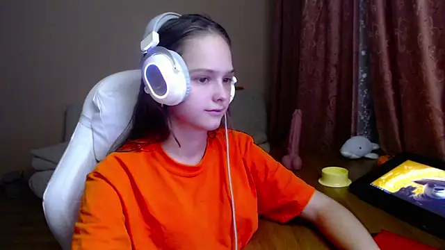 Snapshot of SharybbFace chatting on 15, 10, 2025 SharybbFace online show from 15, 10, 2025
