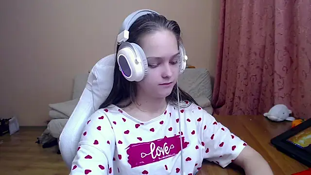 Snapshot of SharybbFace chatting on 16, 10, 2025 SharybbFace online show from 16, 10, 2025