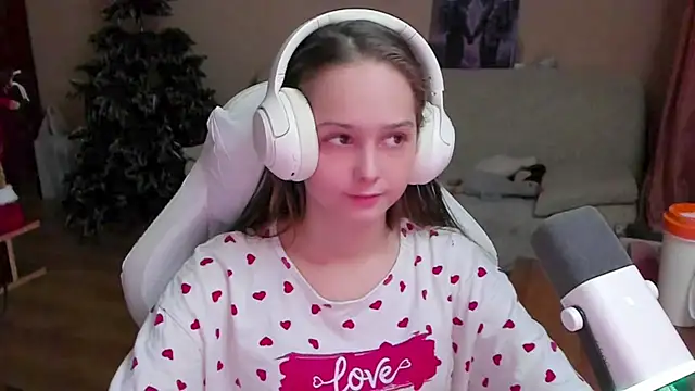 SharybbFace online show from 4, 12, 2025