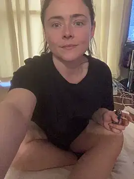 Mia Winters online show from 10, 4, 2026