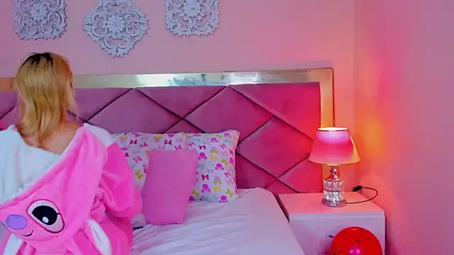 ChloeLaurentt online show from 20, 2, 2026