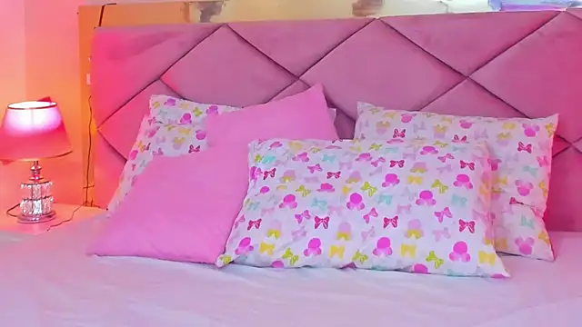 ChloeLaurentt online show from 13, 3, 2026