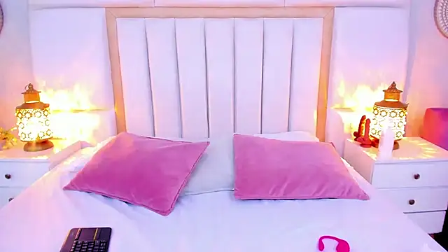 LaylaaDoll online show from 11, 4, 2026