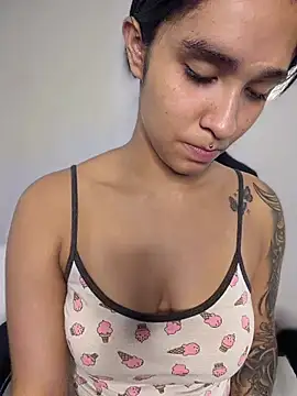 Isabella-Teen online show from 8, 4, 2026