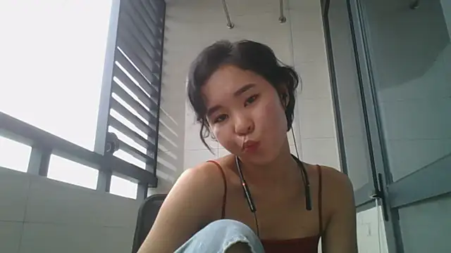 JennyCarpenter online show from 4, 10, 2025