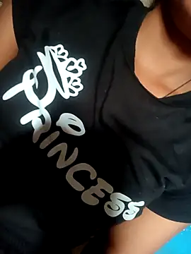 Aaisha-16 online show from 18, 4, 2026