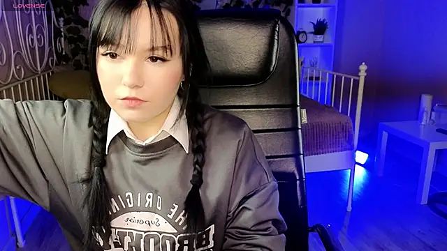Aurora Gilbert online show from 20, 10, 2025