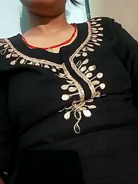 Snapshot of Mahira_Kapoor chatting on 16, 9, 2025 Mahira Kapoor online show from 16, 9, 2025