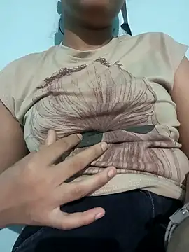 Snapshot of Mahira_Kapoor chatting on 18, 9, 2025 Mahira Kapoor online show from 18, 9, 2025