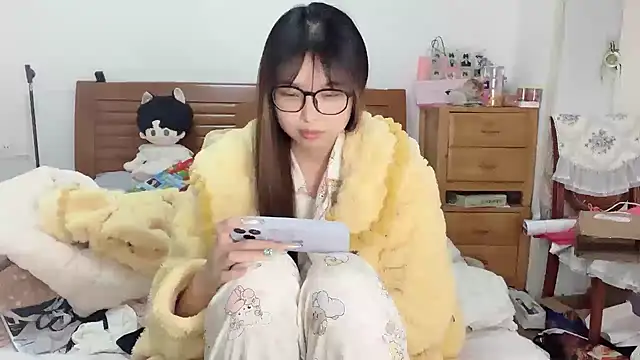 Akong11 online show from 5, 12, 2025