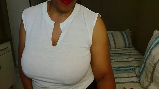 Lillyan N online show from 14, 7, 2026