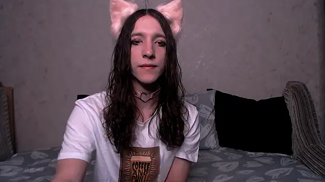 Snapshot of SilverMuse_ chatting on 9, 10, 2025 SilverMuse online show from 9, 10, 2025