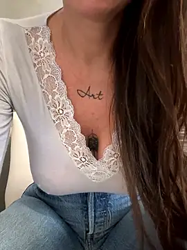 ainaht online show from 4, 2, 2026