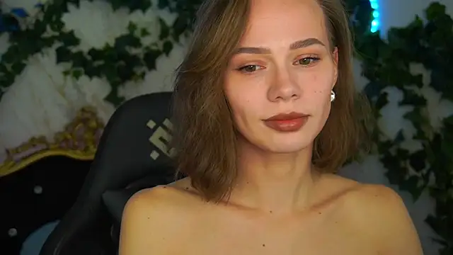 ShyySiren online show from 27, 11, 2025