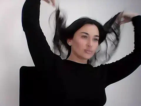 Lyverra online show from 3, 4, 2026