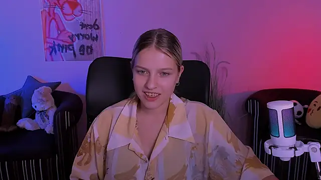 kaela spell  online show from 25, 11, 2025