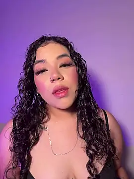 Snapshot of krisstenSantos chatting on 13, 4, 2026 krisstenSantos online show from 13, 4, 2026